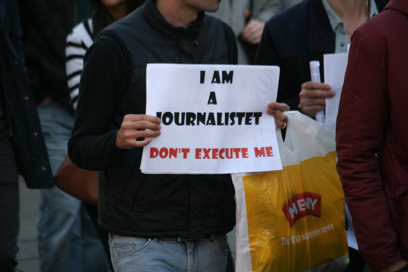 Journalist under protest