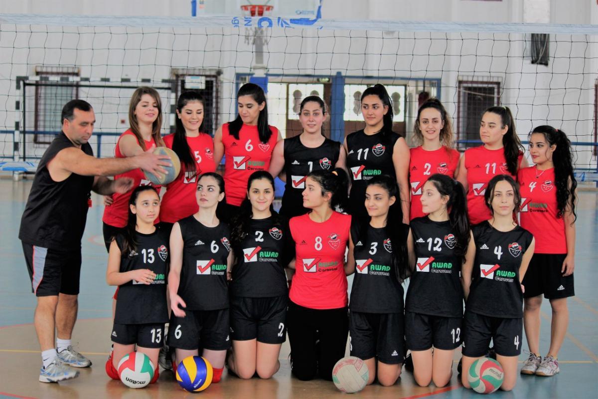The Mhardeh women’s volleyball team. (Photo: Vanessa Beeley)